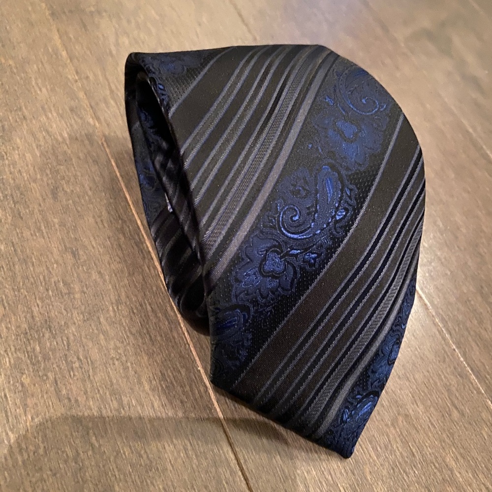 Montebello 100% Silk Tie